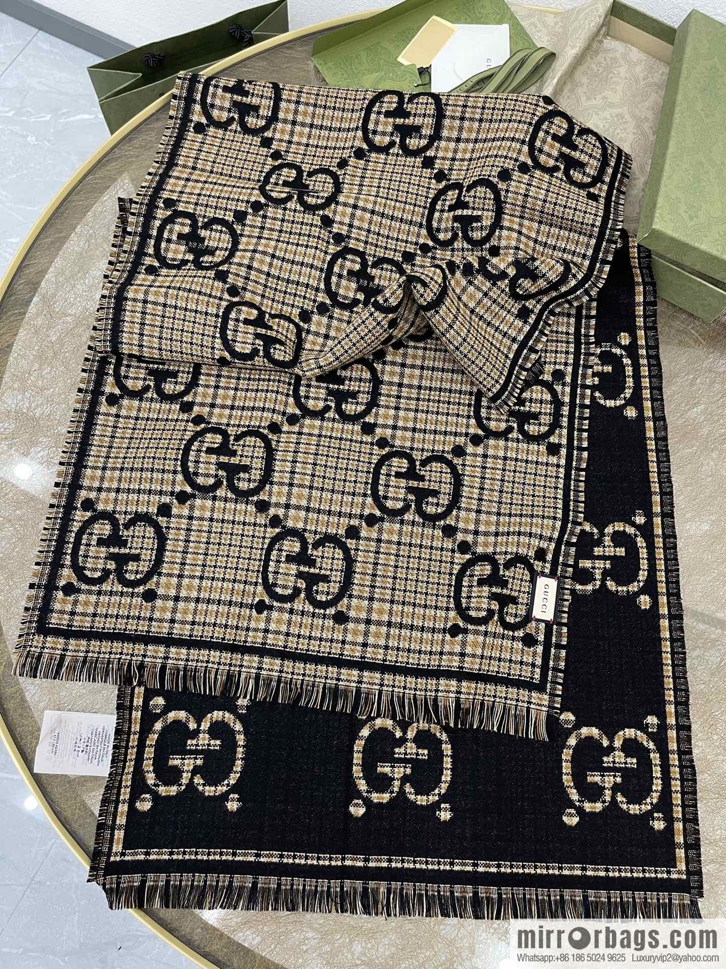 GUCCI Gucci Classic GG pattern 100% wool long towel
