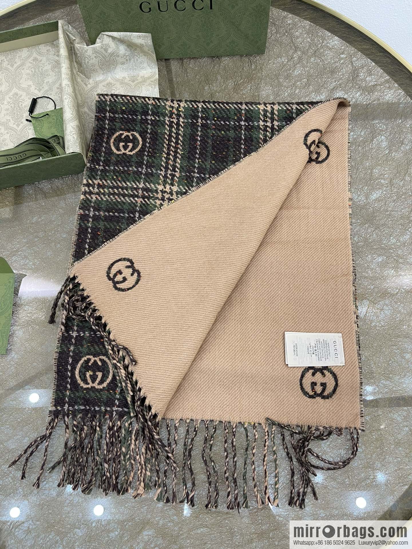 GUCCI Gucci GG logo latest double-sided scarf 643208