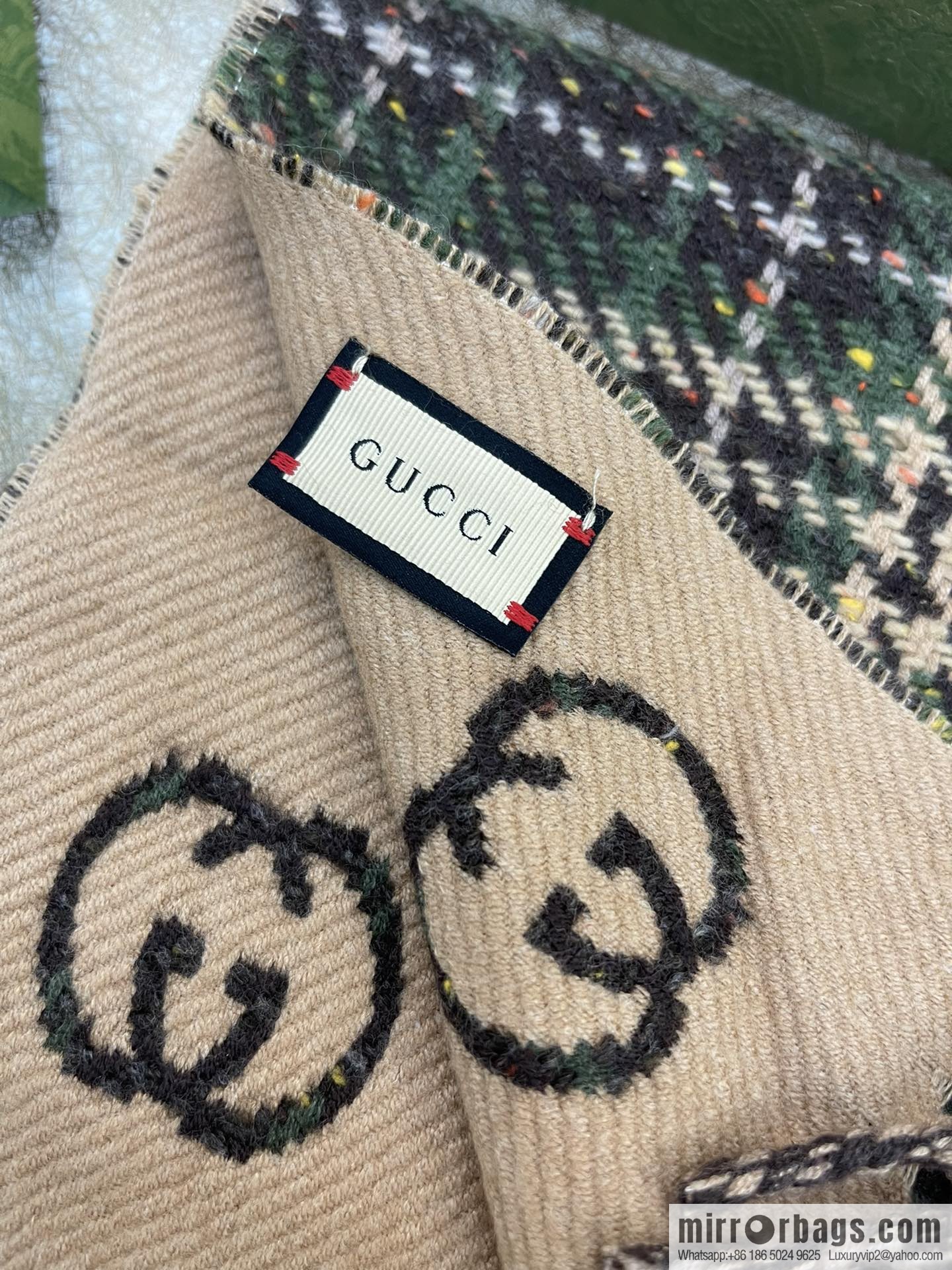 GUCCI Gucci GG logo latest double-sided scarf 643208