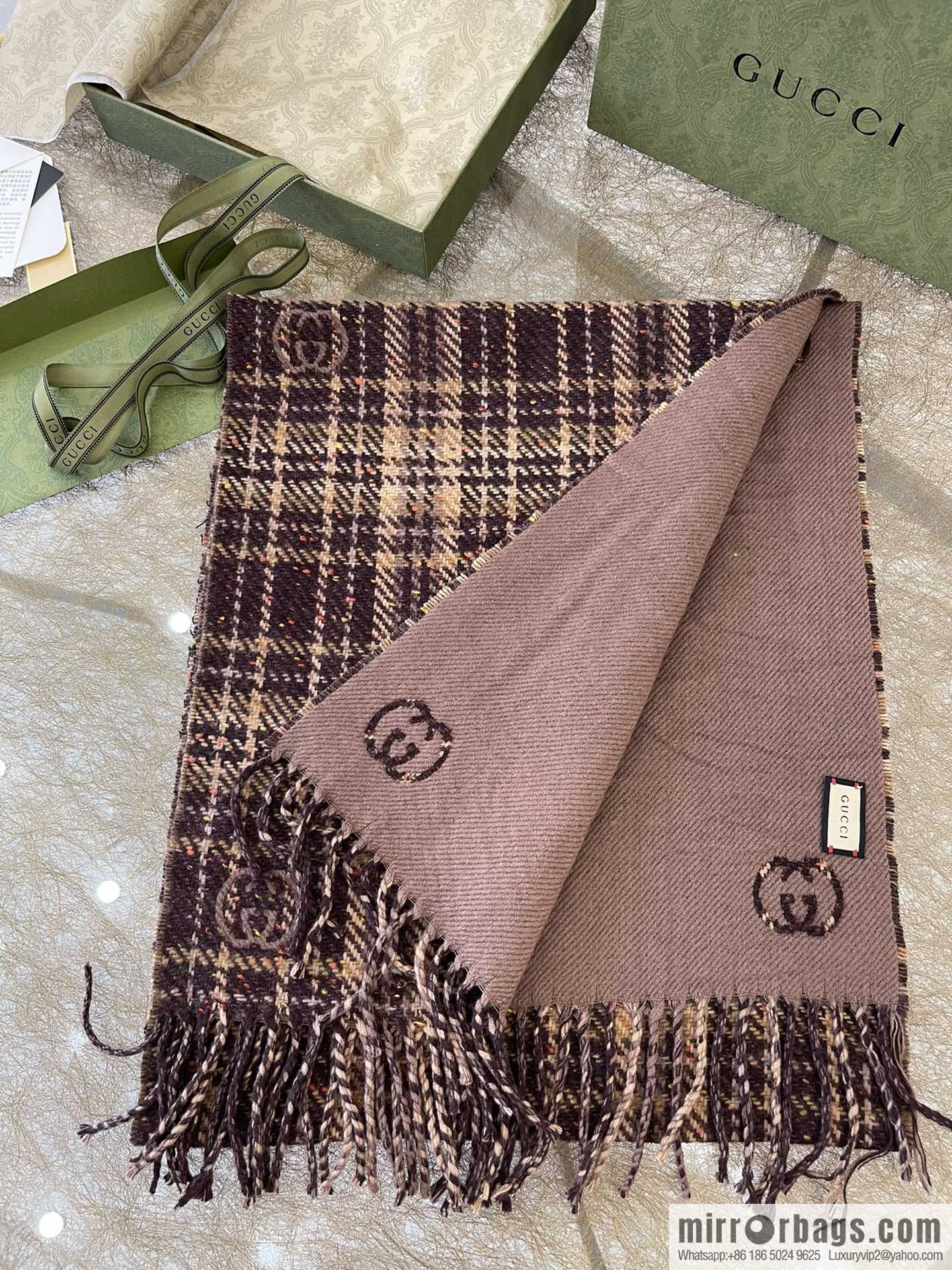 GUCCI Gucci GG logo latest double-sided scarf 643208