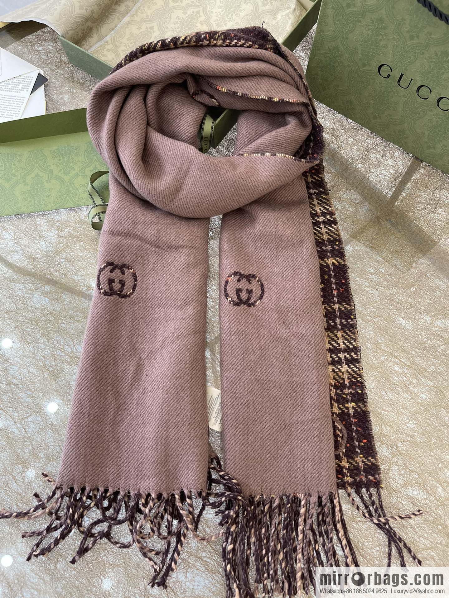 GUCCI Gucci GG logo latest double-sided scarf 643208