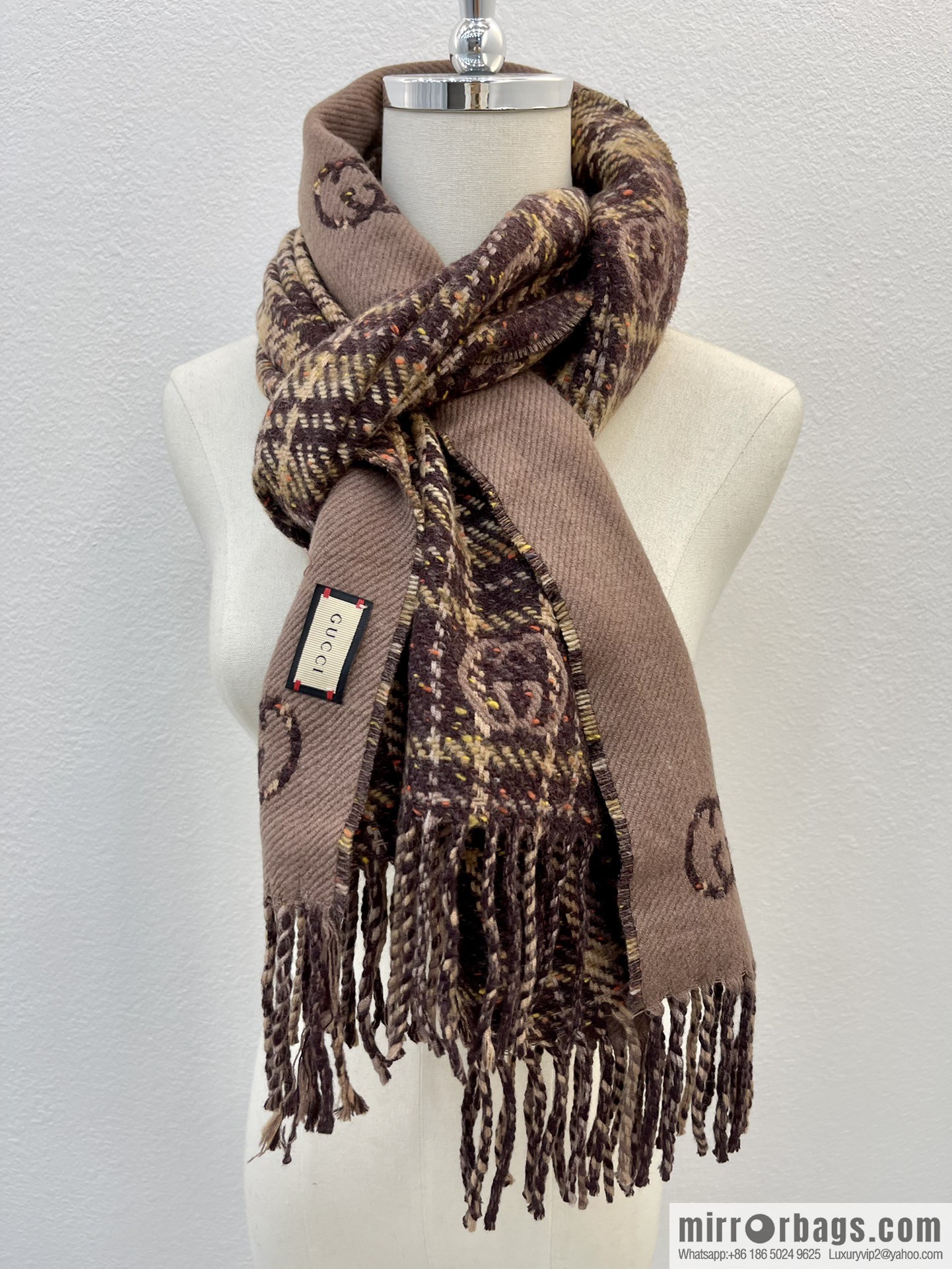 GUCCI Gucci GG logo latest double-sided scarf 643208