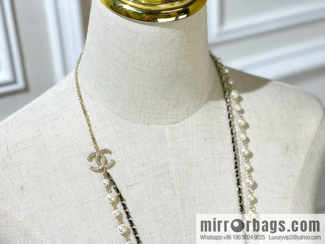 2021 new Chanel double c pearl double layer black leather rope necklace