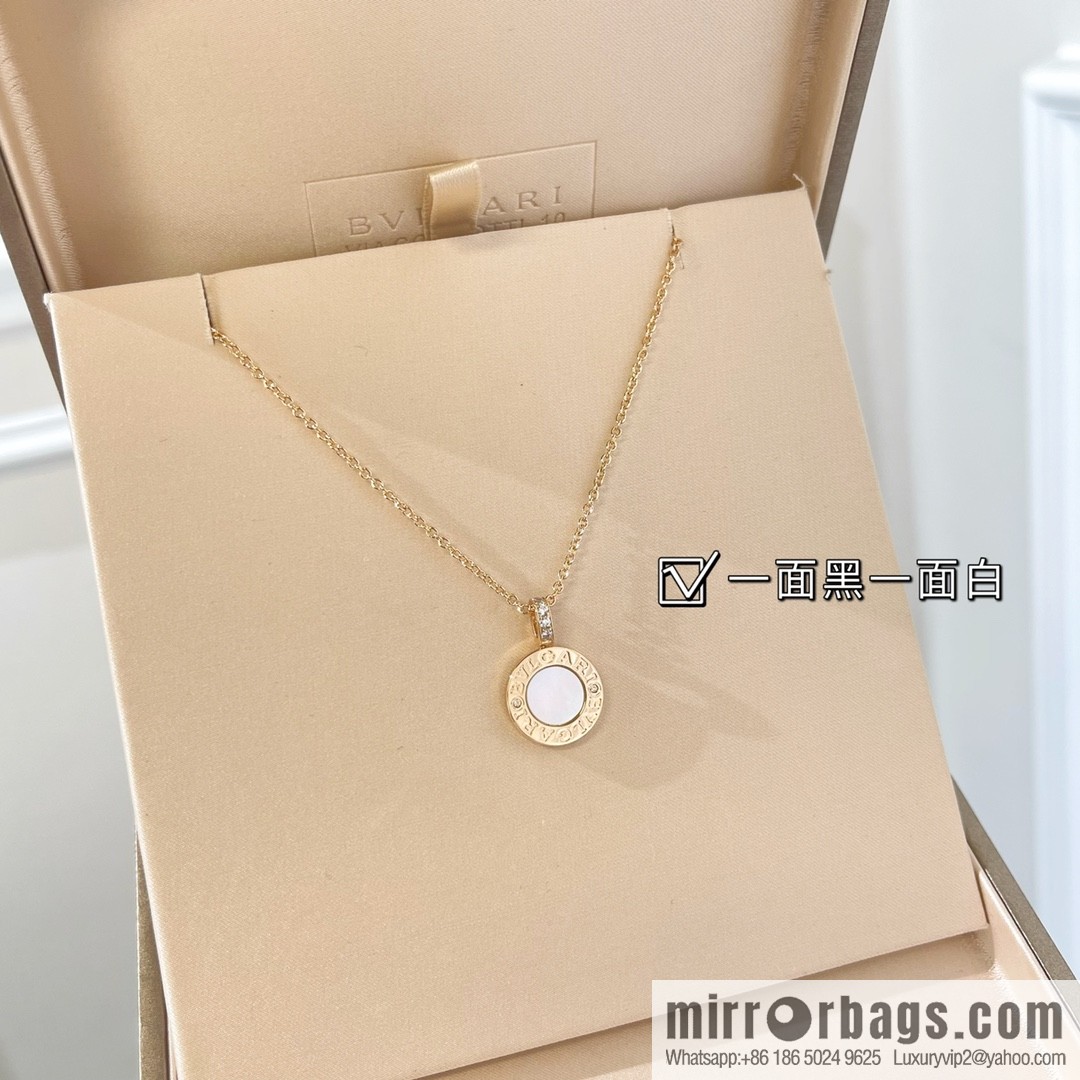 BVLGARI Bulgari ring black and white double-sided necklace