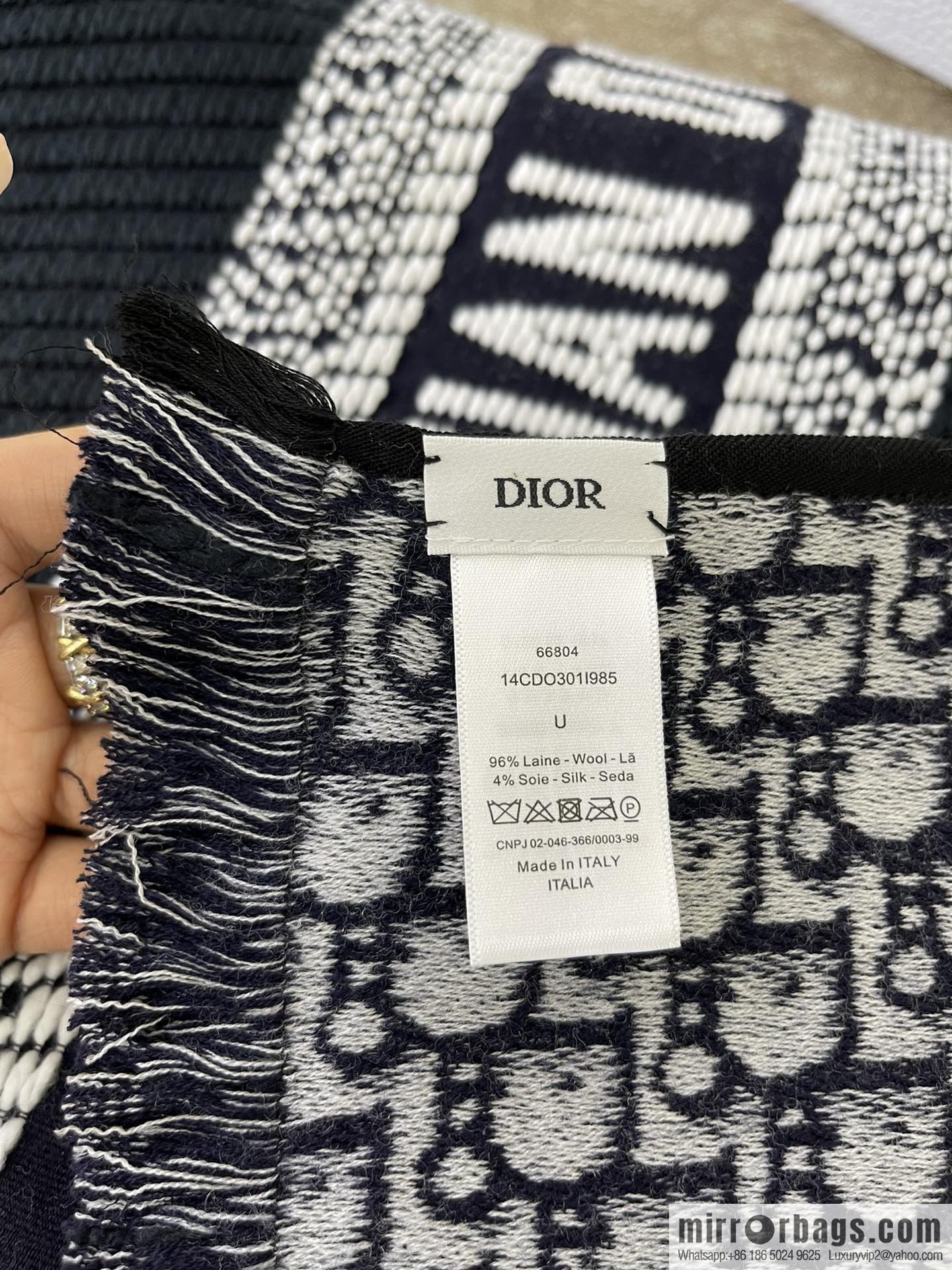 Dior 21 autumn and winter new college style double-sided scarf 14CDO301I985_C540