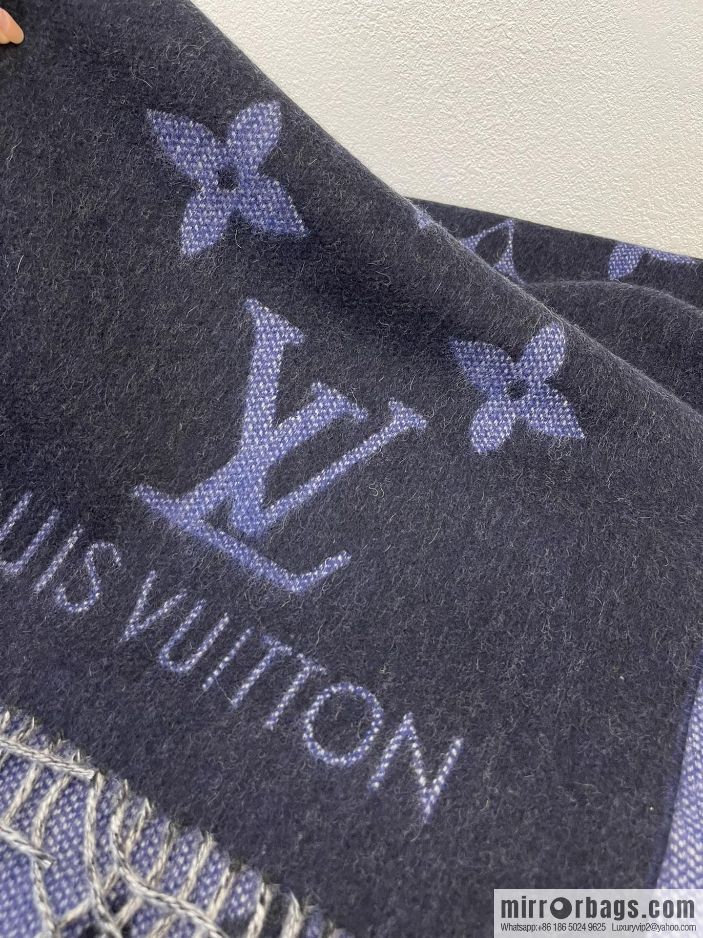 LV Louis Vuitton REYKJAVIK classic cashmere scarf M76702