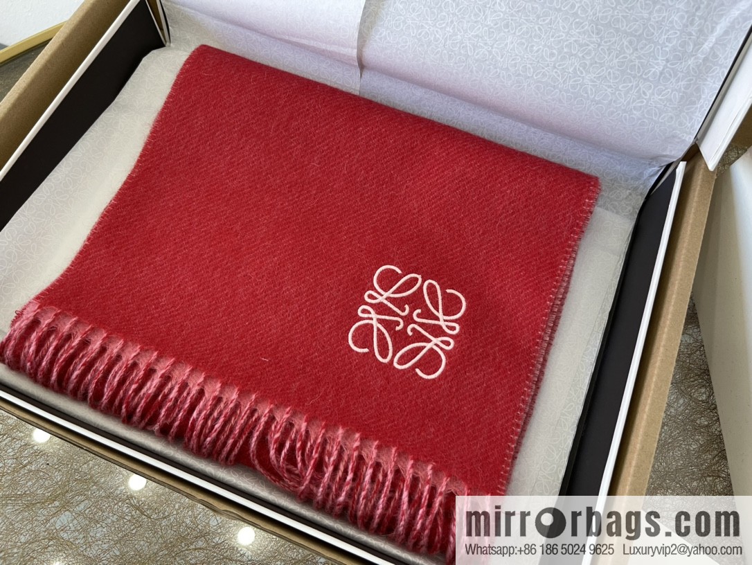 LOEWE Luo Yiwei cashmere men's and women's same scarf