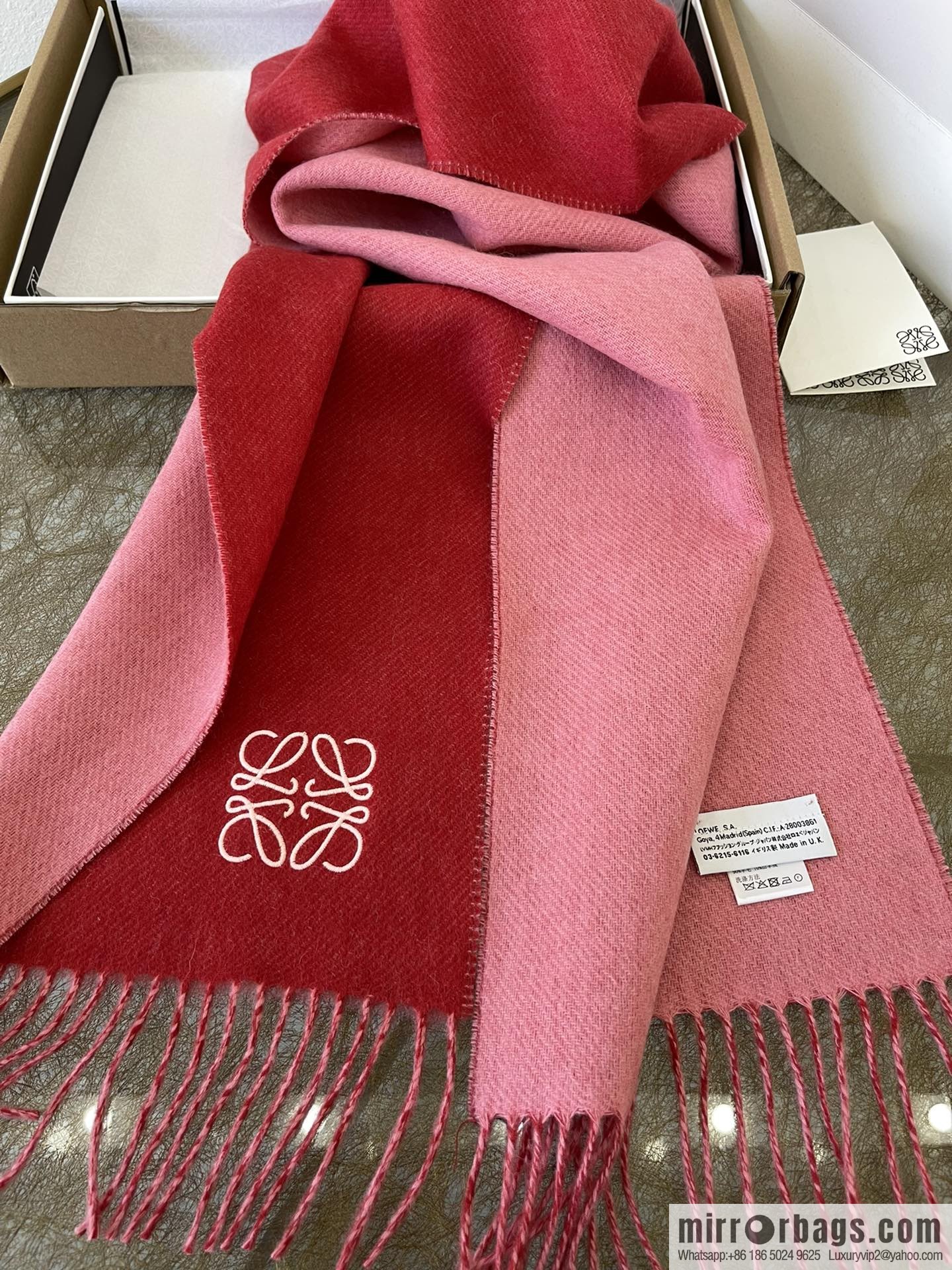 LOEWE Luo Yiwei cashmere men's and women's same scarf