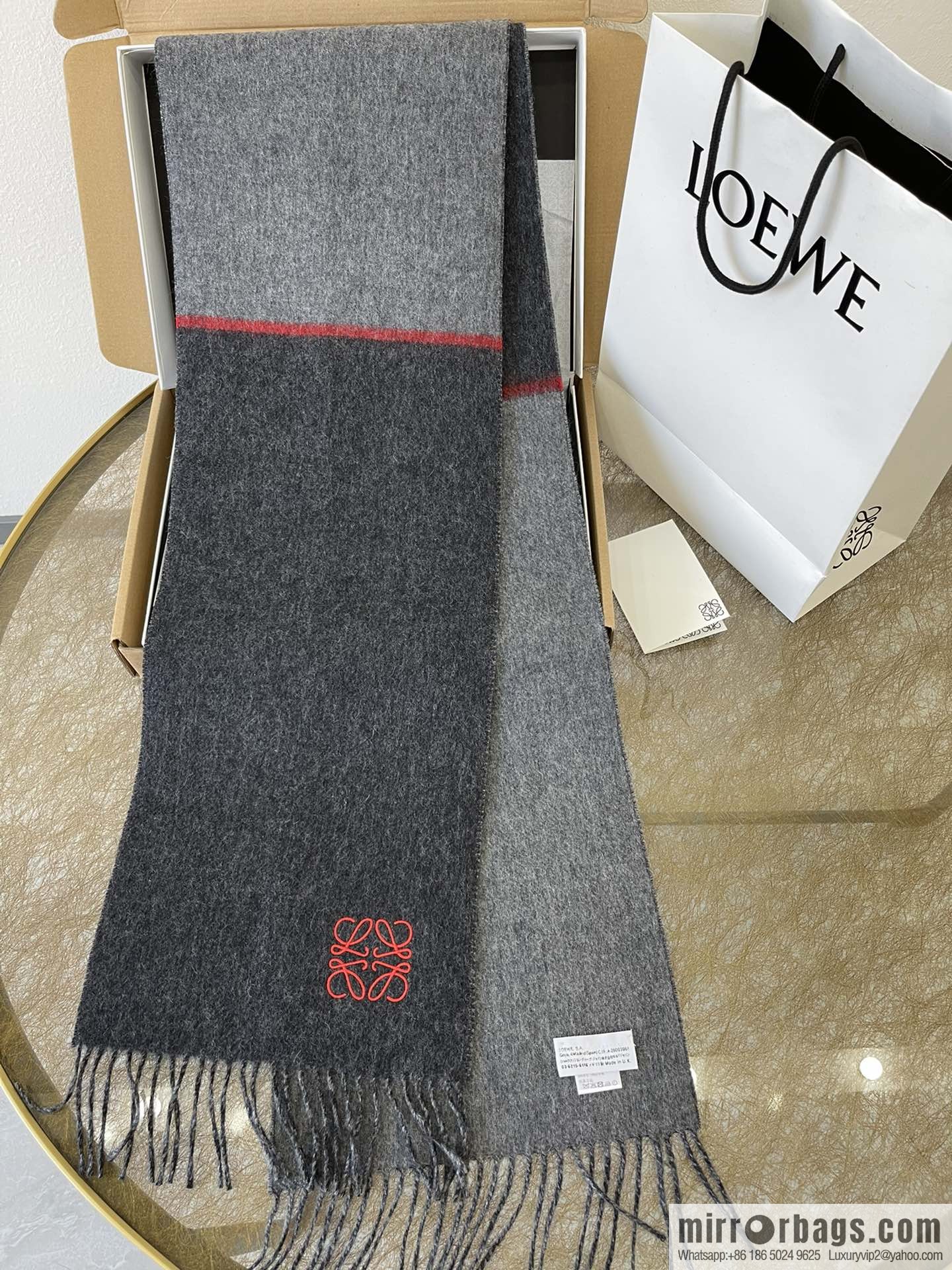 LOEWE Luo Yiwei cashmere men's and women's same scarf