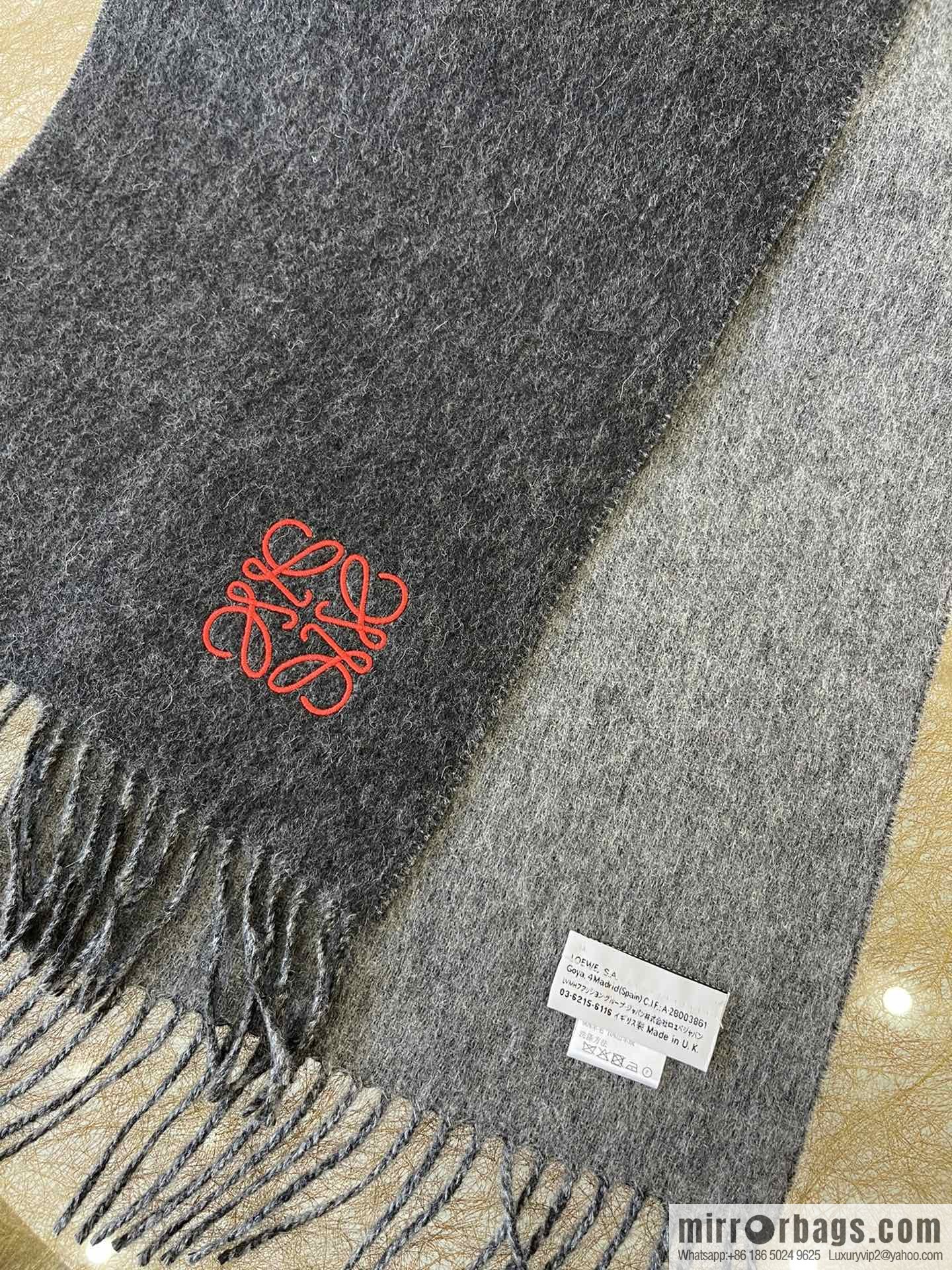 LOEWE Luo Yiwei cashmere men's and women's same scarf