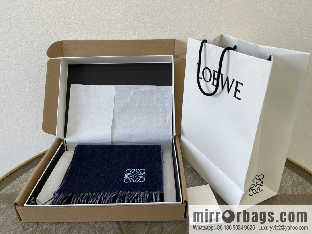 LOEWE Luo Yiwei cashmere men's and women's same scarf
