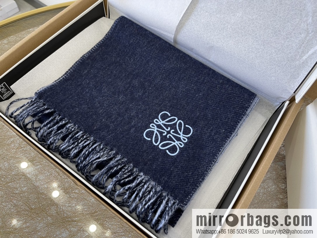 LOEWE Luo Yiwei cashmere men's and women's same scarf