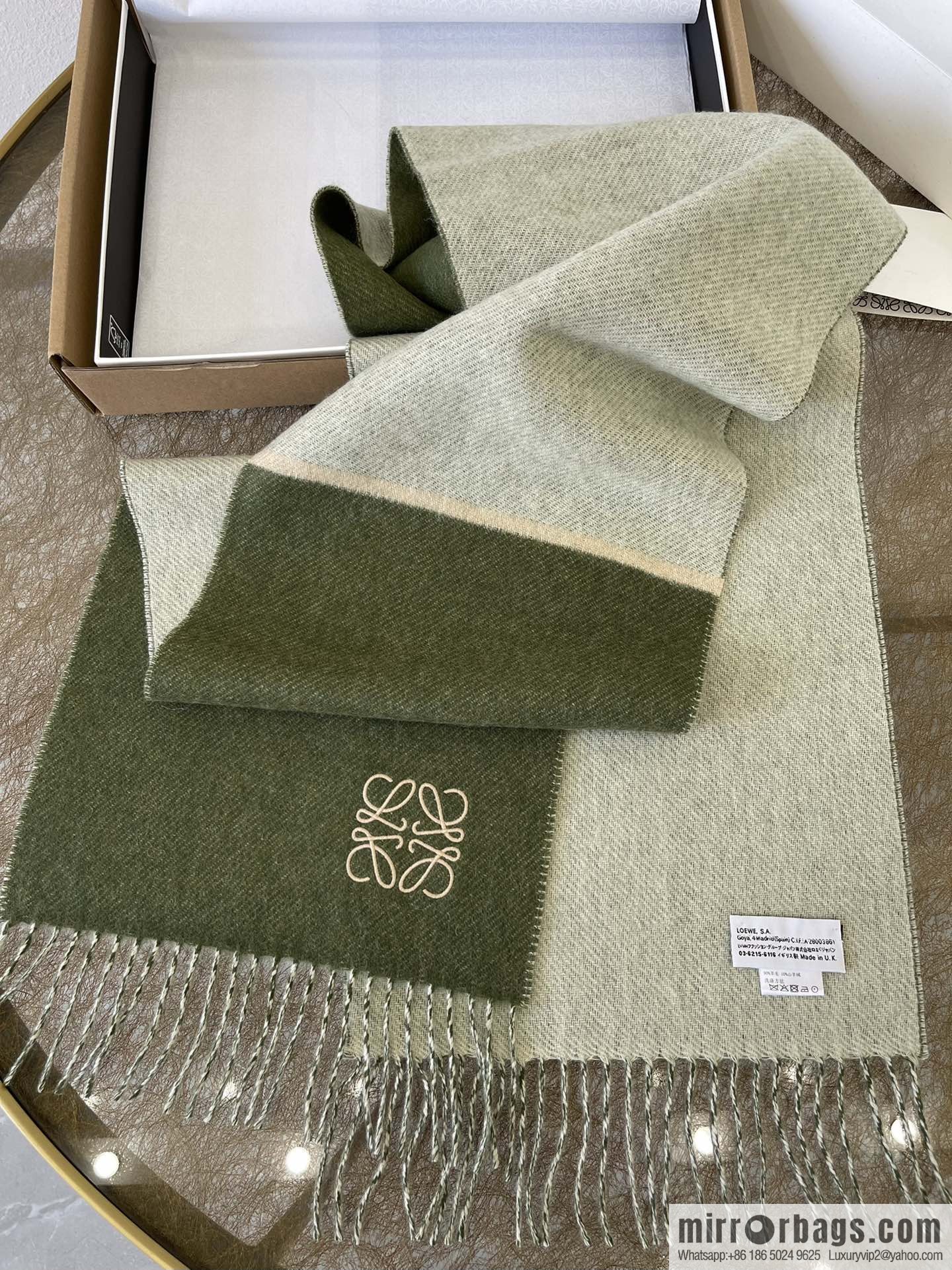 LOEWE Luo Yiwei cashmere men's and women's same scarf
