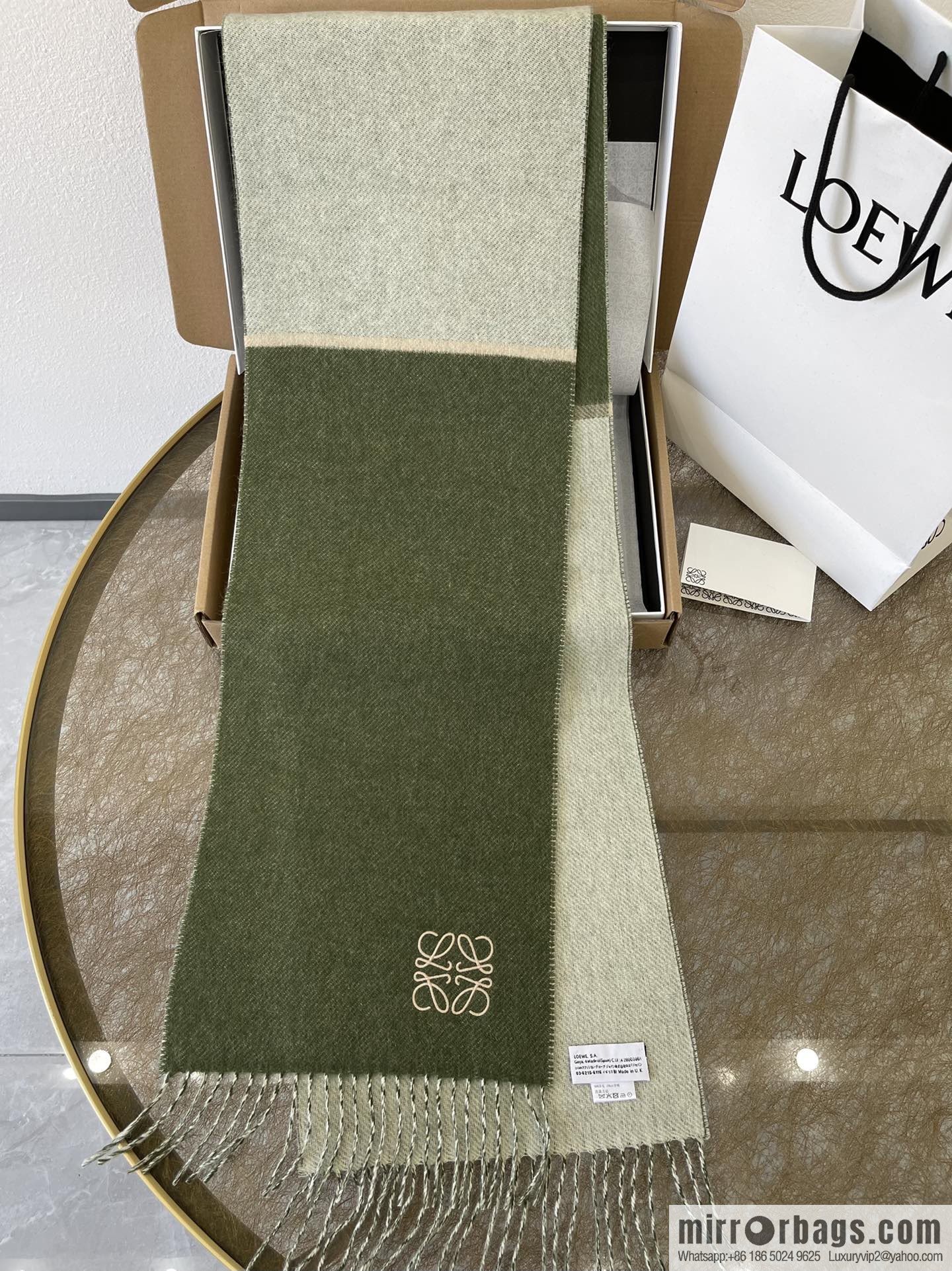 LOEWE Luo Yiwei cashmere men's and women's same scarf
