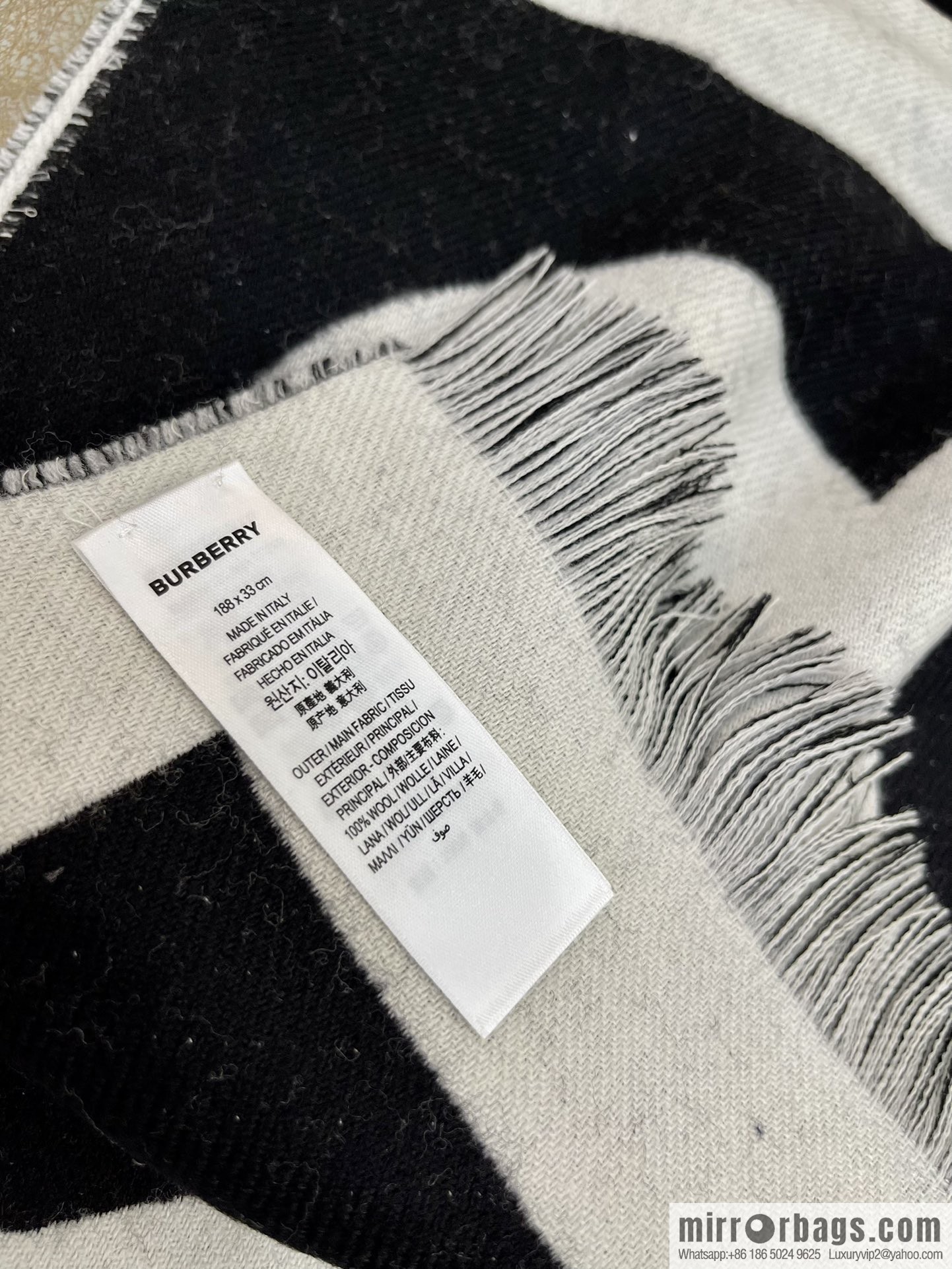 Burberry Burberry Men's and Women's Same Large Letter Wool Scarf