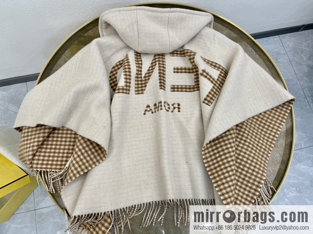 Fendi cream wool and cashmere cape FXX722AHR1F0QF7
