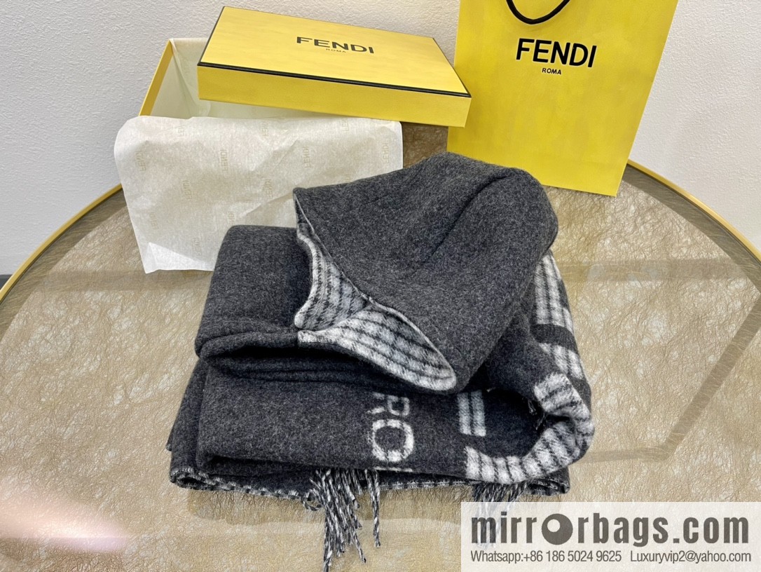 Fendi cream wool and cashmere cape FXX722AHR1F0QF7
