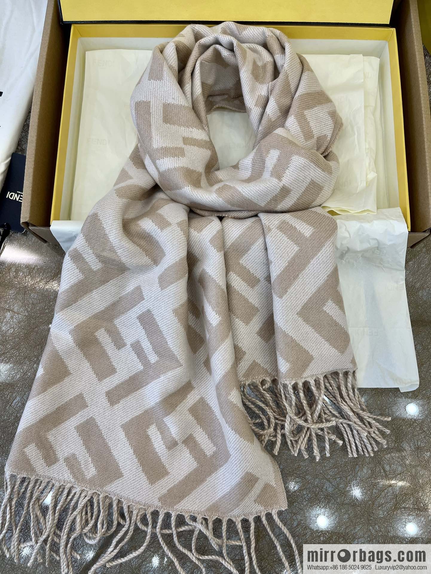 FENDI Fendi Classic FF Logo Cashmere Scarf FXT260