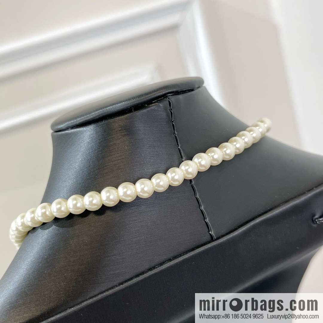 New ☑️ Dior pearl bracelet necklace