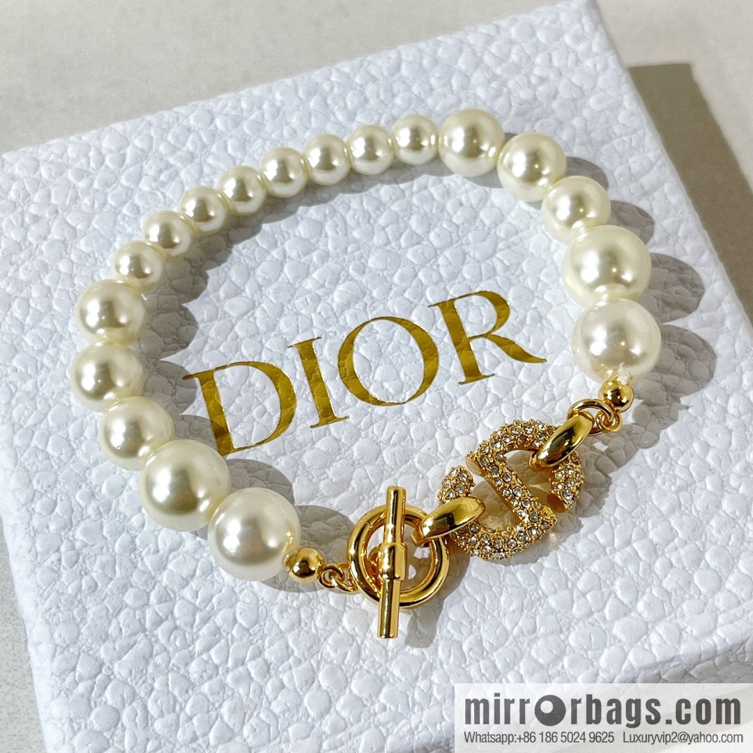 New ☑️ Dior pearl bracelet necklace