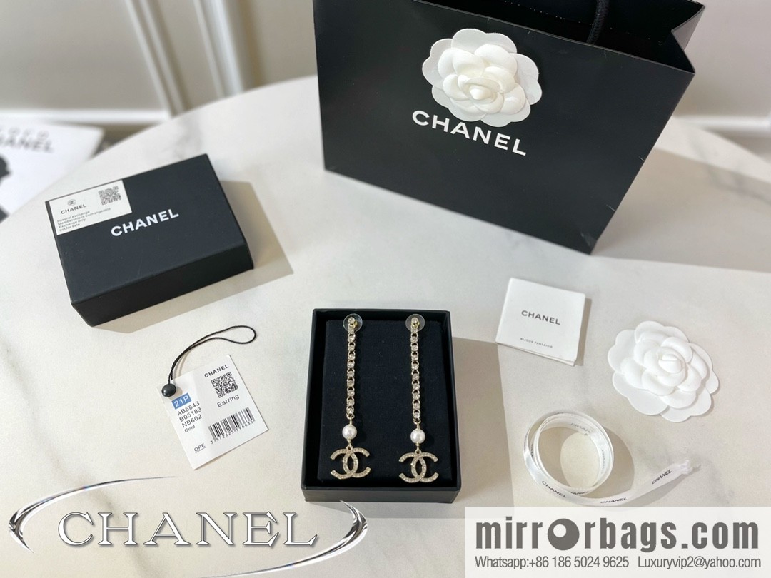 New ☑️ Chanel double c pearl stud earrings