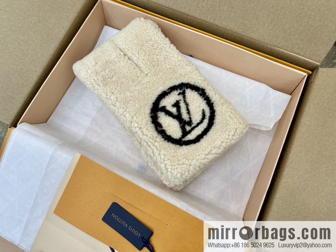 LV Louis Vuitton Shearlingram 100% wool scarf M76452
