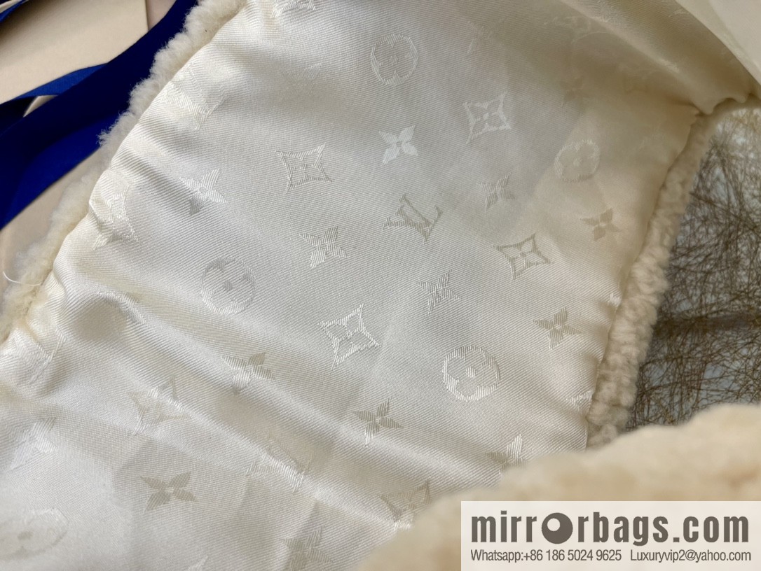 LV Louis Vuitton Shearlingram 100% wool scarf M76452