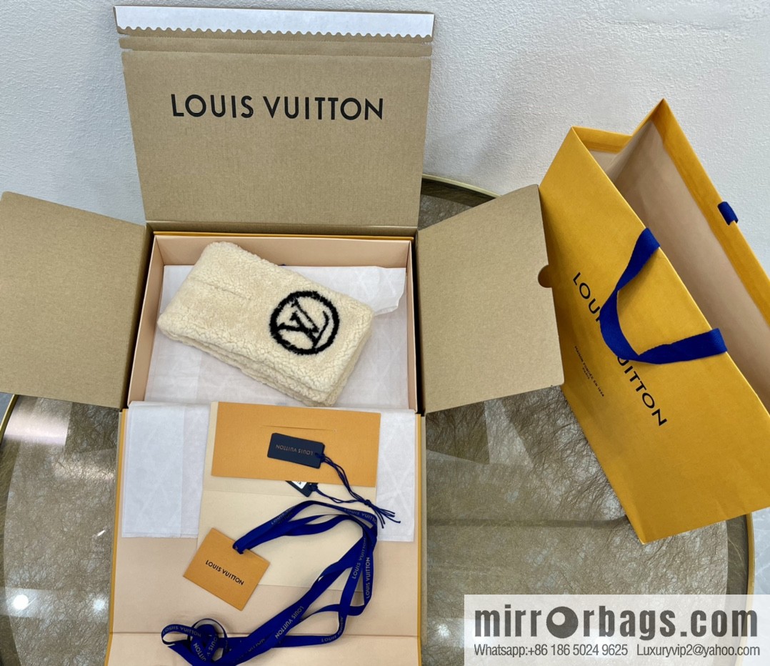 LV Louis Vuitton Shearlingram 100% wool scarf M76452
