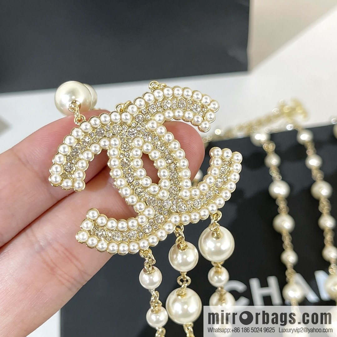 New ☑️ Chanel double c three-layer pearl sweater chain necklace