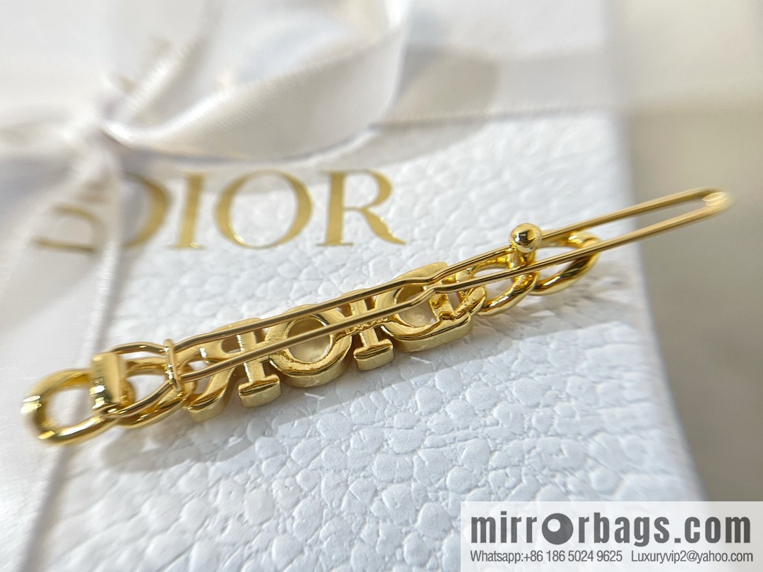 New ☑️ Dior full diamond hairpin hairpin