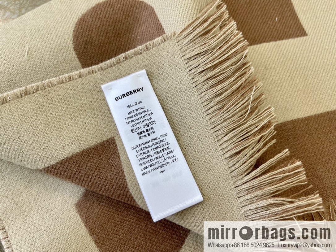 Burberry Burberry Men's and Women's Same Large Letter Wool Scarf