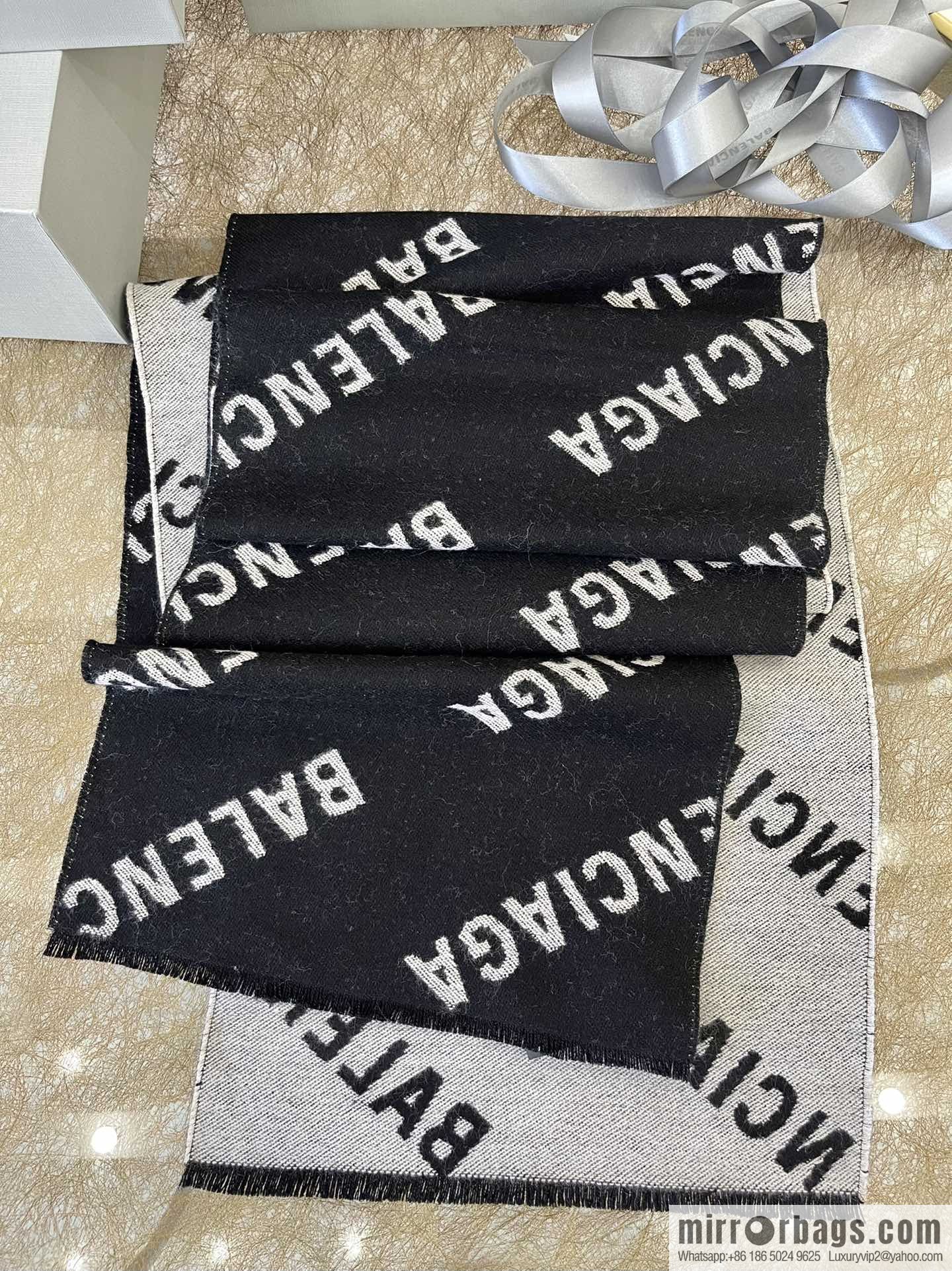 BALECNIAGA Balenciaga wool women's scarf