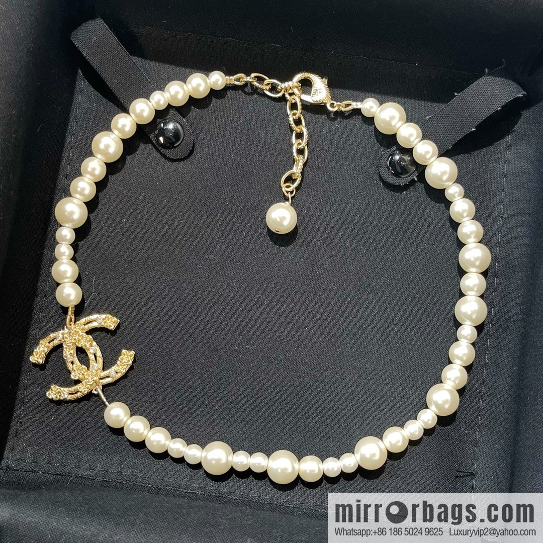 New ☑️ Chanel double c pearl necklace bracelet
