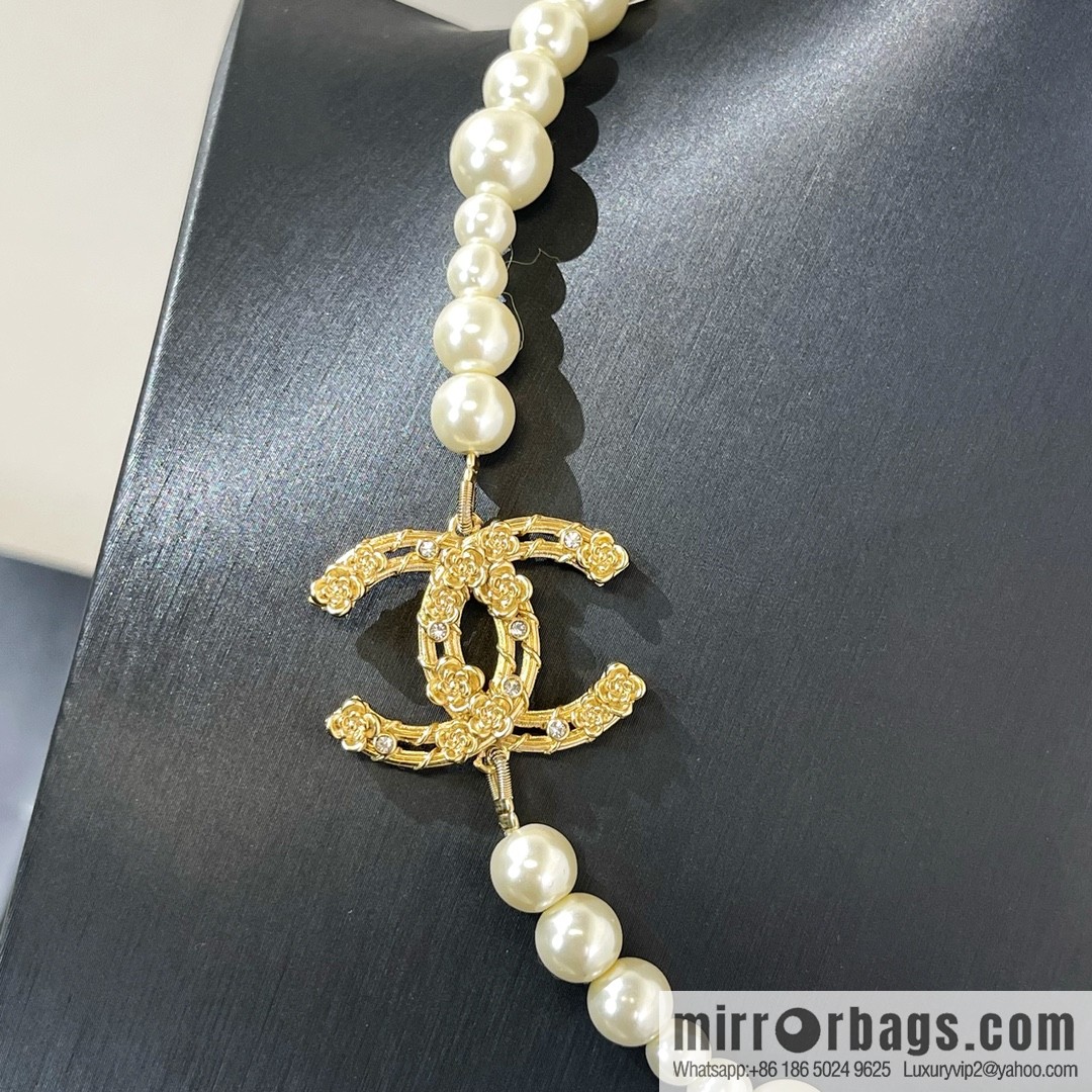 New ☑️ Chanel double c pearl necklace bracelet