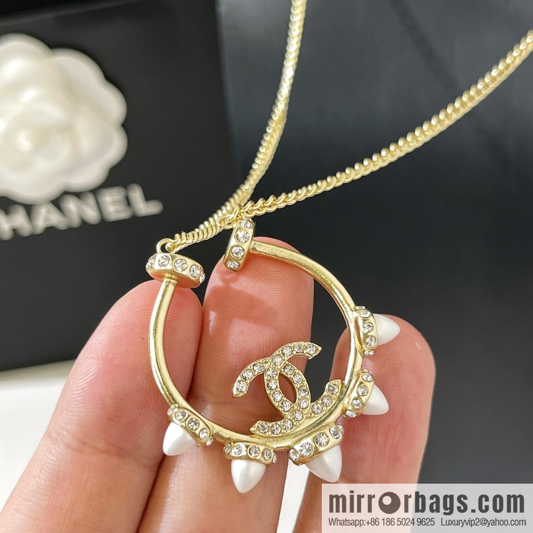 New ☑️ Chanel Double C Conical Pearl Necklace