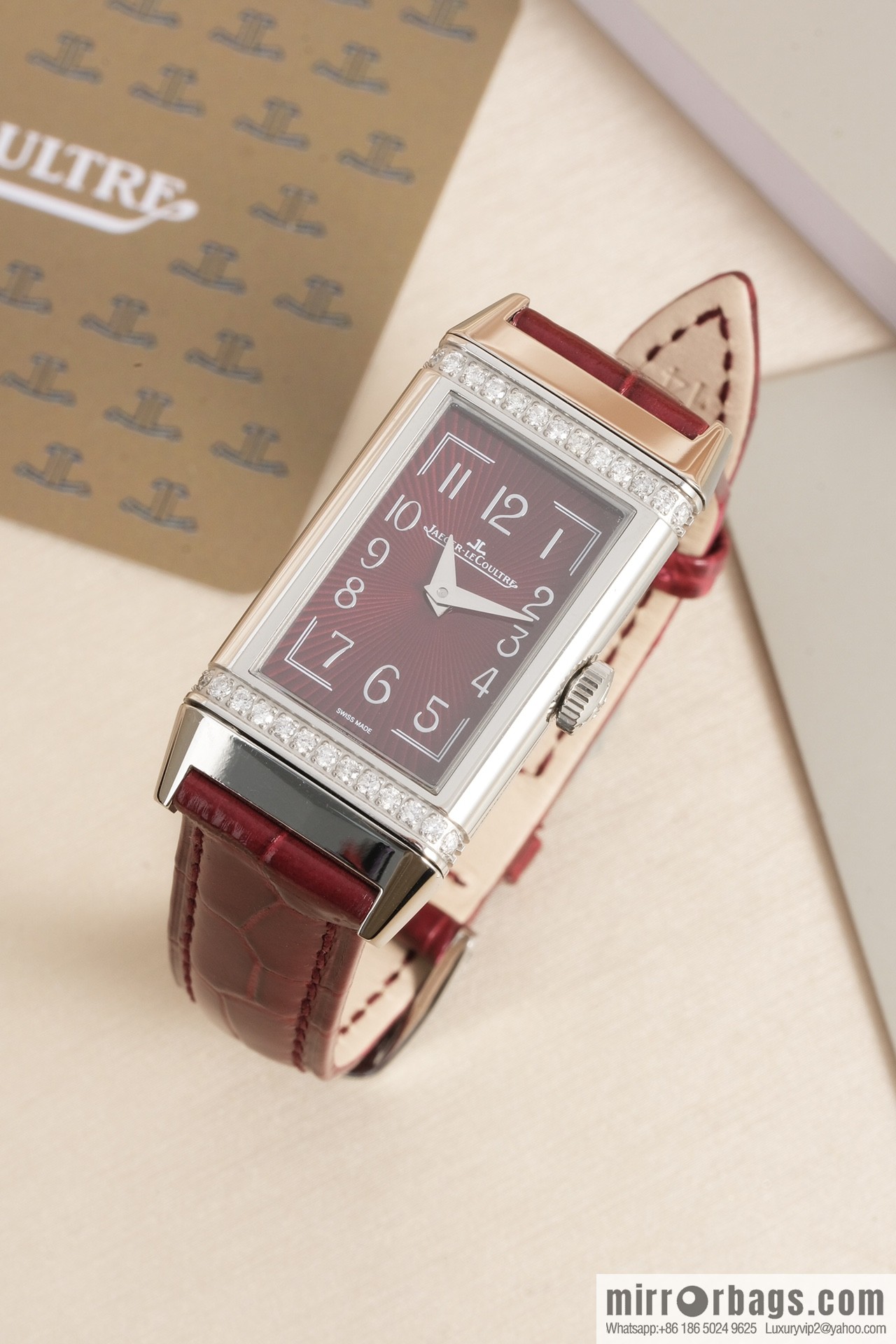White dial, dark blue strap REF.3288420 Jaeger-LeCoultre red dial, red strap REF.3288560 Princess-style hands watch