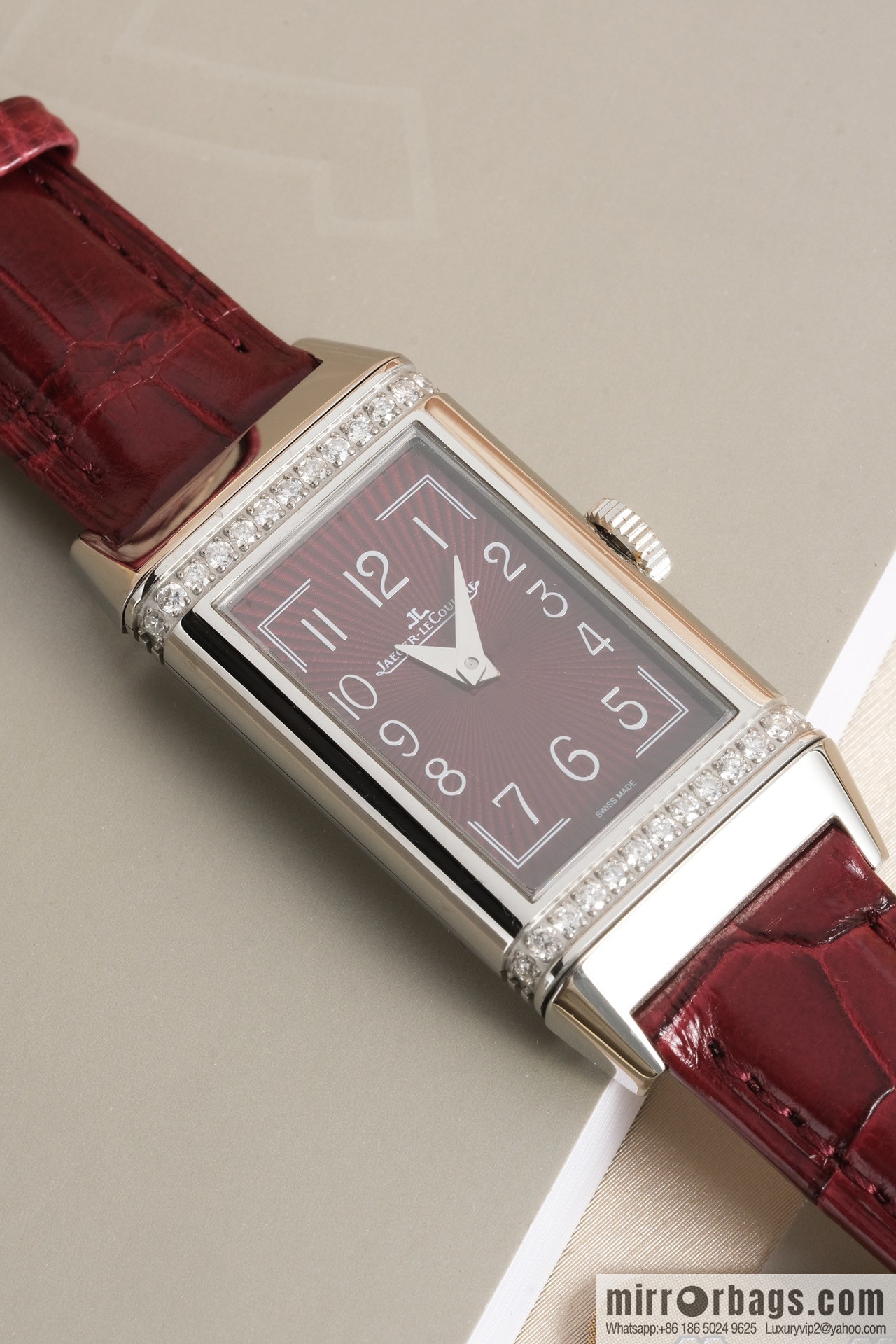 White dial, dark blue strap REF.3288420 Jaeger-LeCoultre red dial, red strap REF.3288560 Princess-style hands watch