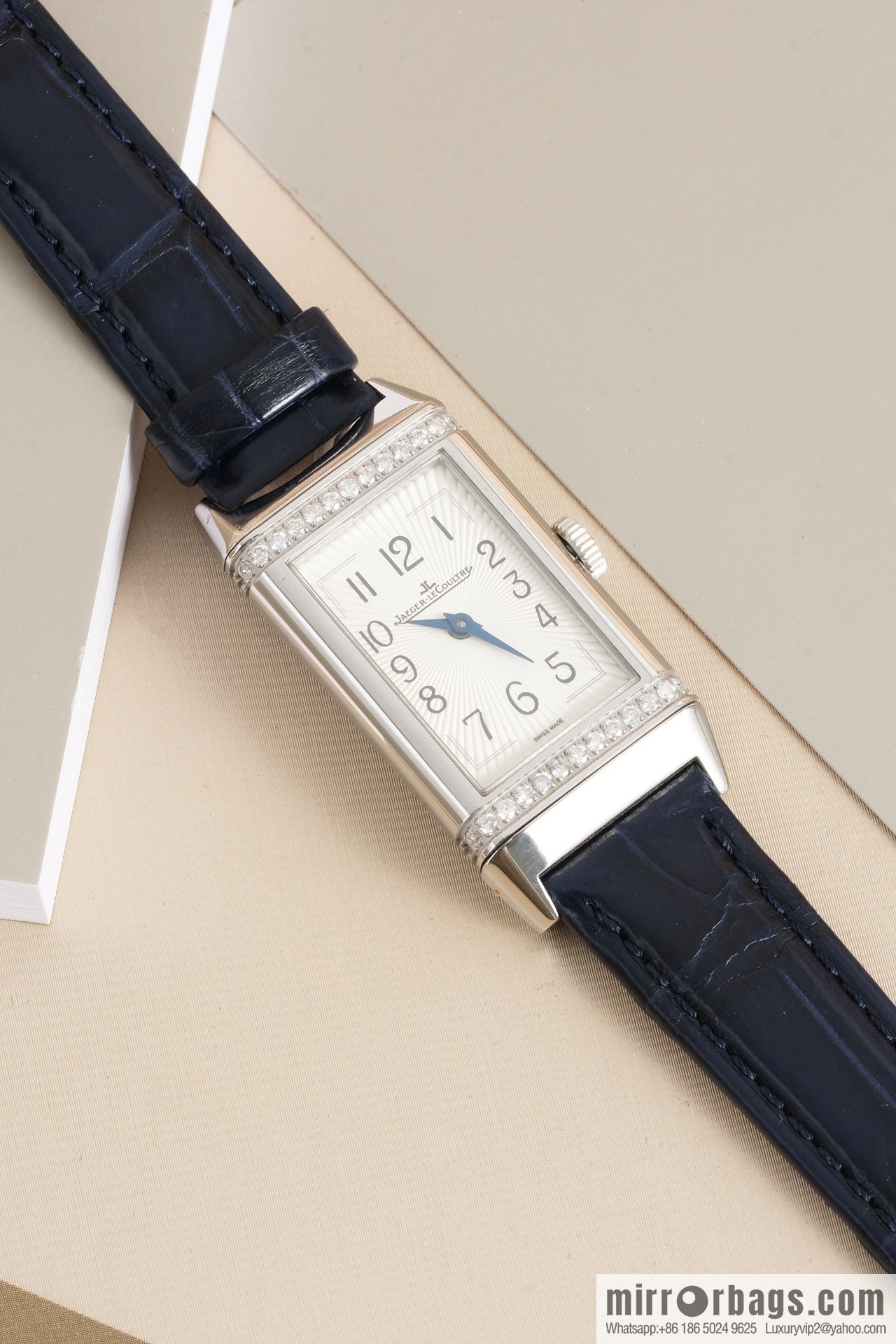 White dial, dark blue strap REF.3288420 Jaeger-LeCoultre red dial, red strap REF.3288560 Princess-style hands watch