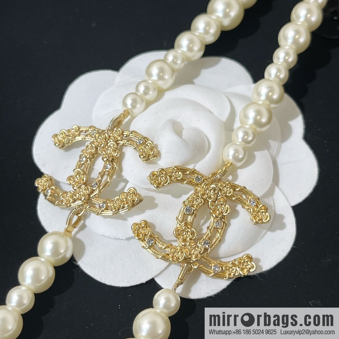 New ☑️ Chanel double c pearl sweater chain necklace