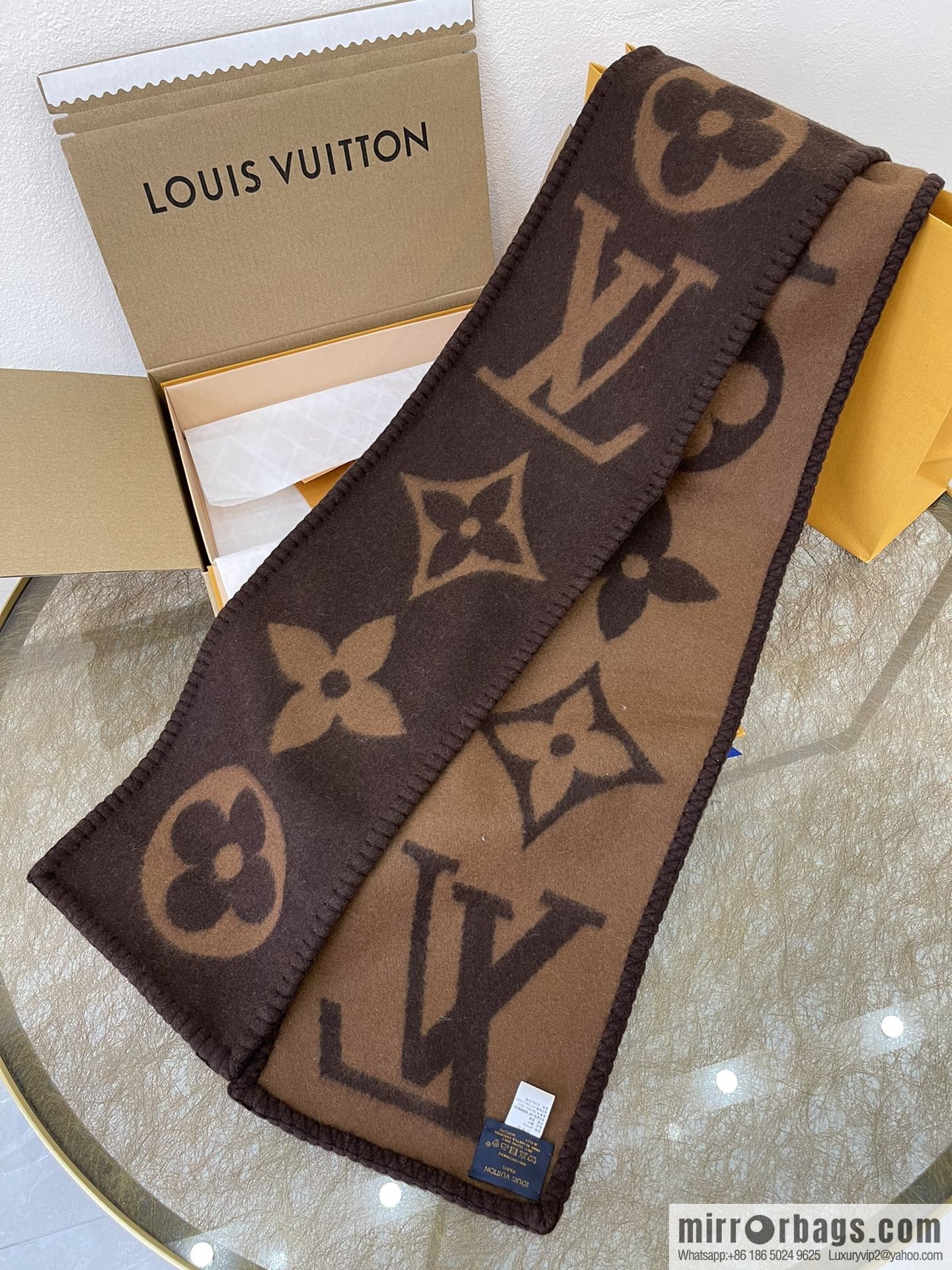 LV Louis Vuitton fully handmade hemming 100% cashmere scarf M77379