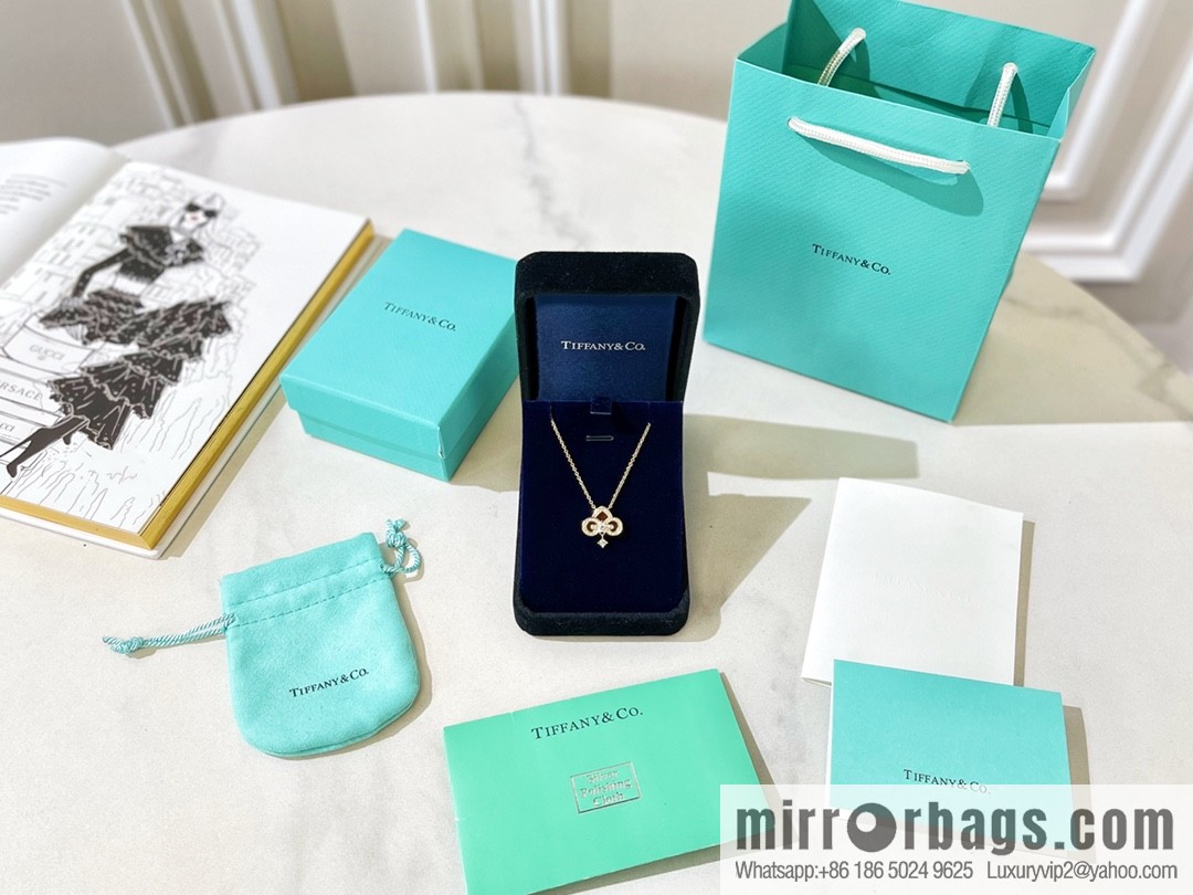 TIFFANY & CO. Tiffany & Co. [Chinese New Year Limited Edition] Fleur deLis key pendant necklace