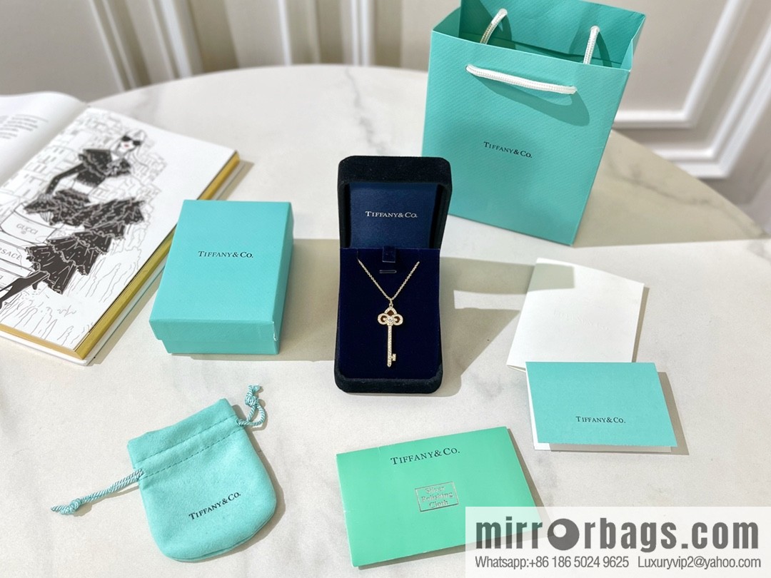 TIFFANY & CO. Tiffany & Co. [Chinese New Year Limited Edition] Fleur de Lis key pendant necklace