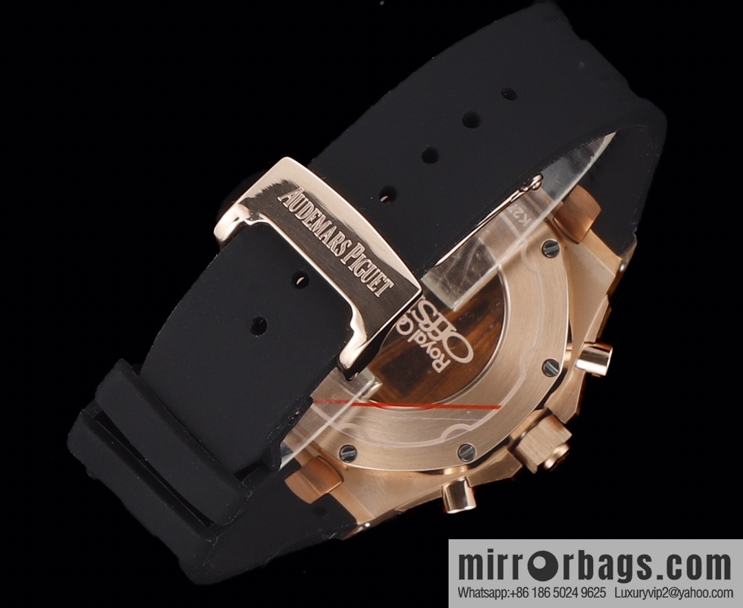 The new AP Audemars Piguet Royal Oak women's multi-function chronograph mechanical watch