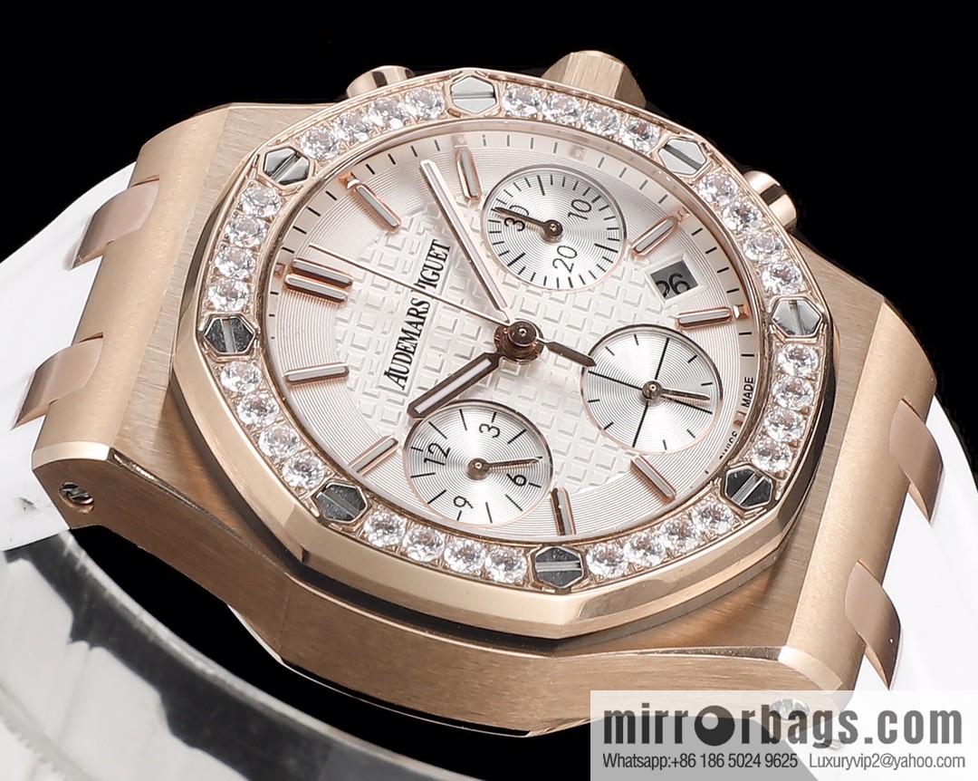 The new AP Audemars Piguet Royal Oak women's multi-function chronograph mechanical watch