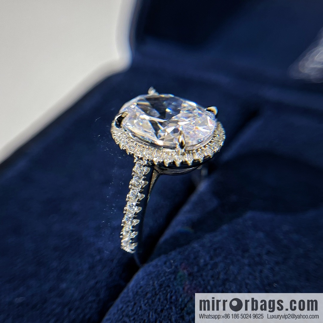 HARRY WINSTON HW, pigeon egg, diamond ring, diamond ring