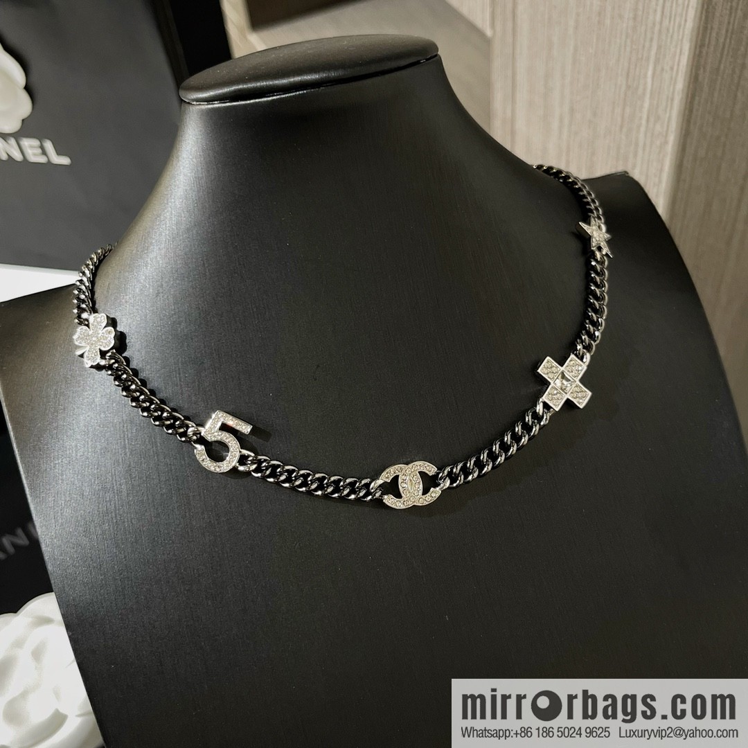 New ☑️ Chanel choker gun black necklace