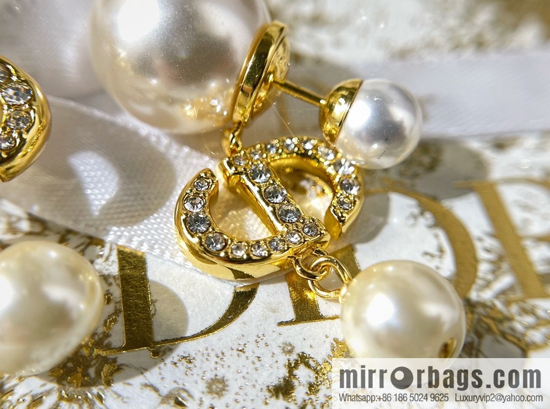 New ☑️ Dior full diamond CD size pearl stud earrings
