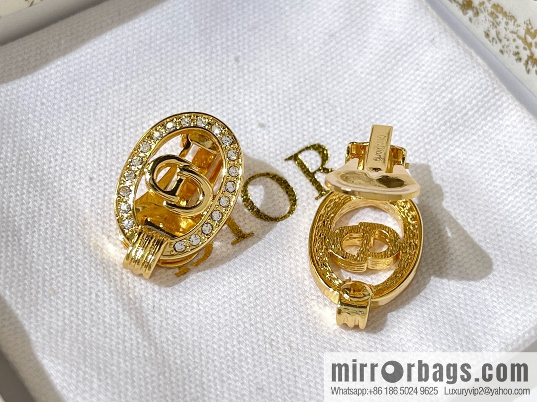 New ☑️ Dior CD earrings