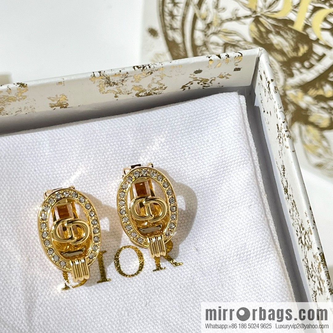 New ☑️ Dior CD earrings