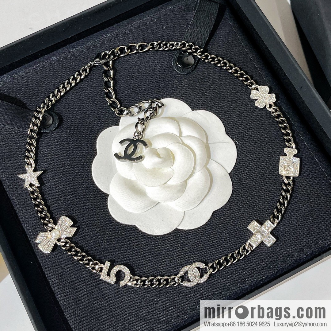 New ☑️ Chanel choker gun black necklace